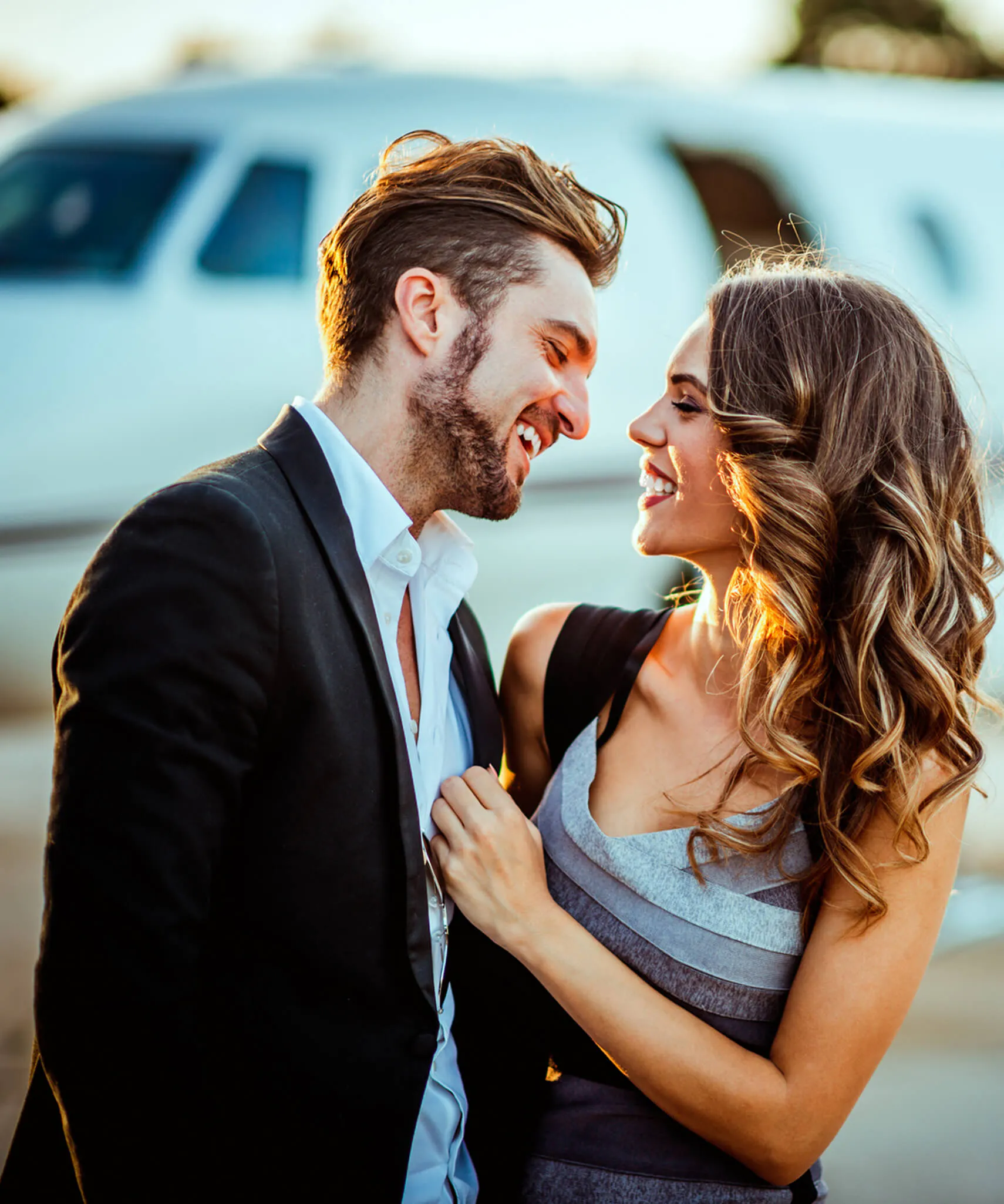 there is a man and woman standing next to each other